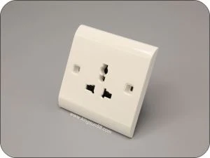 13A آفاقی ساکٹ